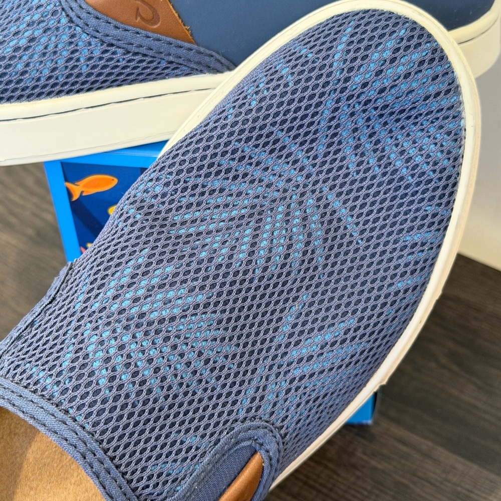 Olukai Pehuea Women's Blue Palm Mesh Slip On Sneakers Size 8 - Picture 4 of 13